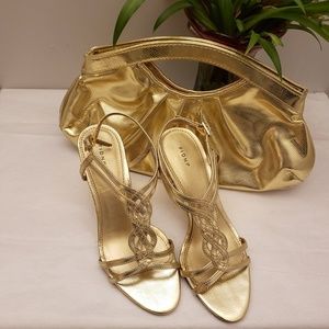 FIONI GOLD HEELS W/ MATCHING CLUTCH